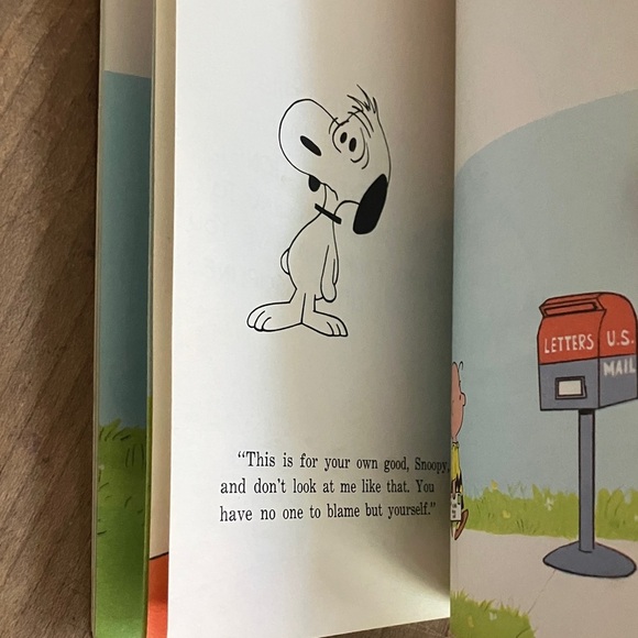"He's Your Dog, Charlie Brown!" Book vintage 1973 softcover comic book - Picture 6 of 16